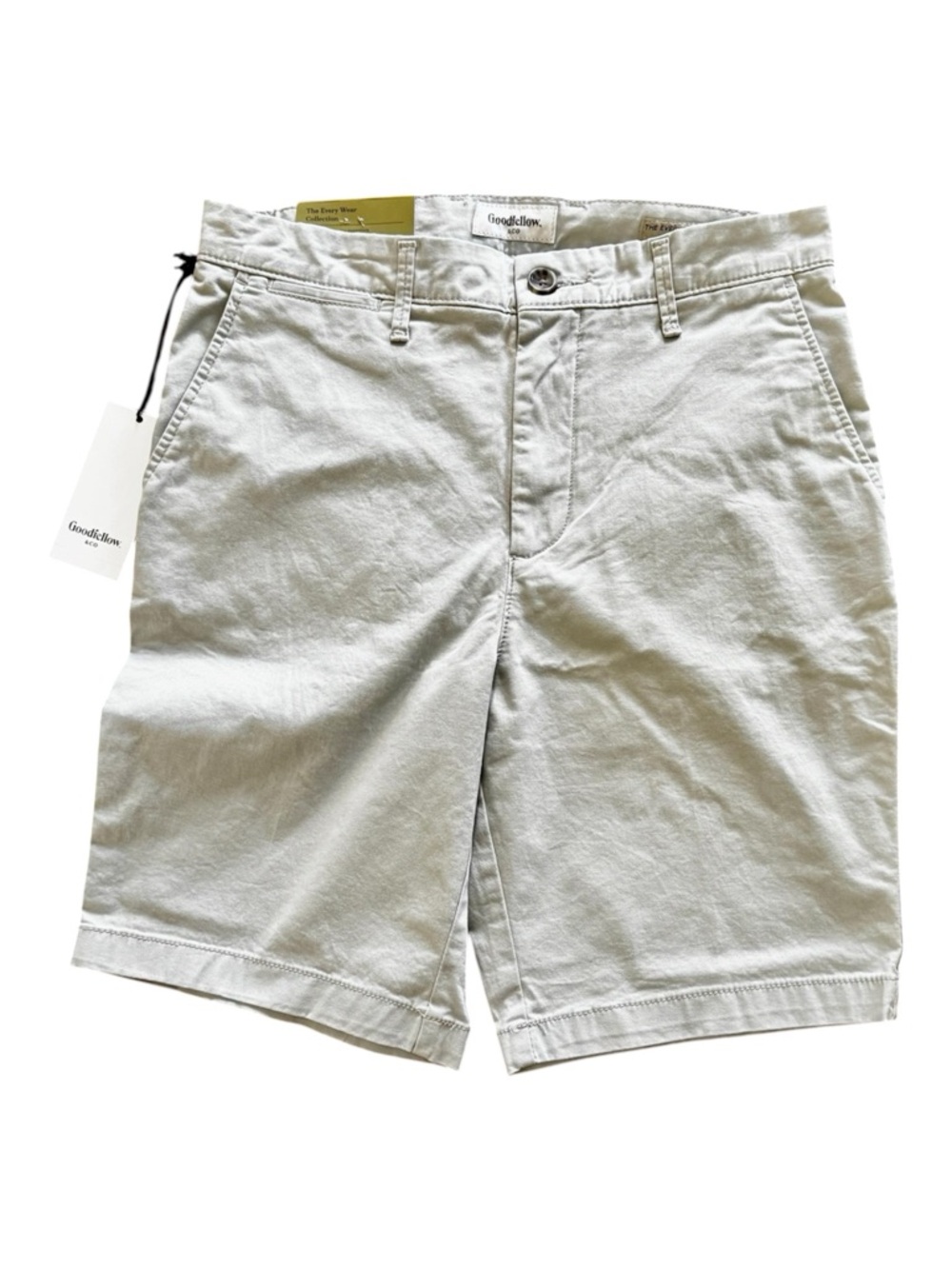 NWT Teen Boy Men Light Gray Flat Front Shorts Classic Wardrobe Staple Preppy